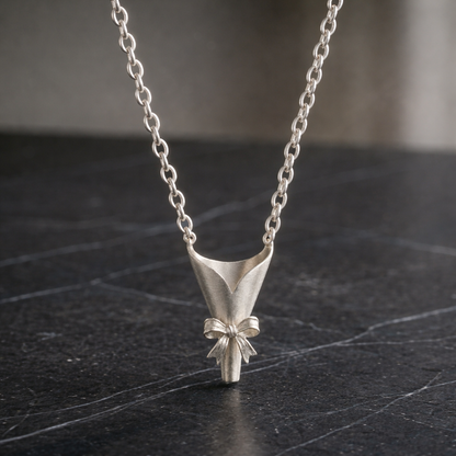 Tkhotpick Flower Necklace